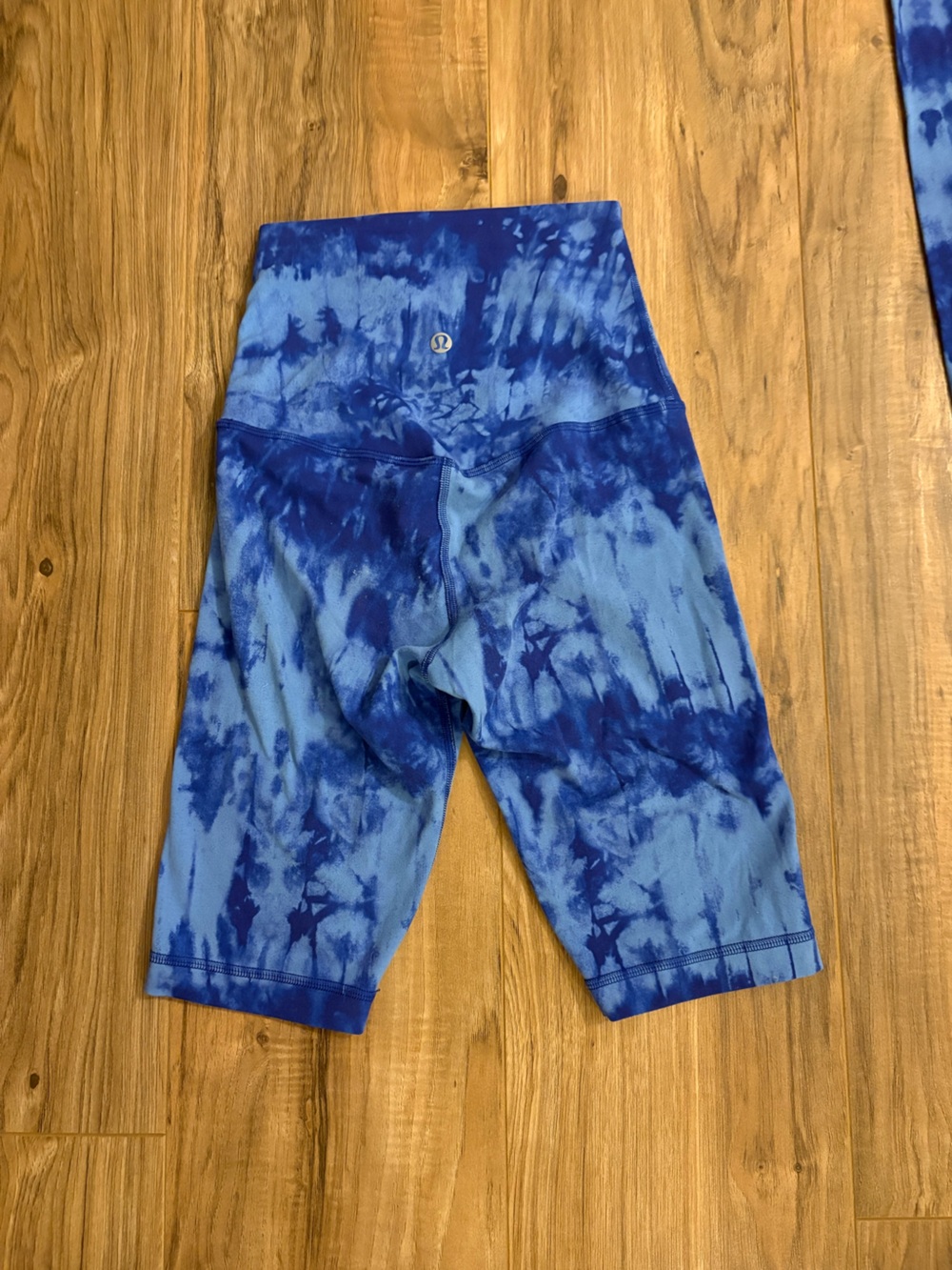 Lululemon 4 piece set blue multi coloured size 2&6 - Picture 8 of 10